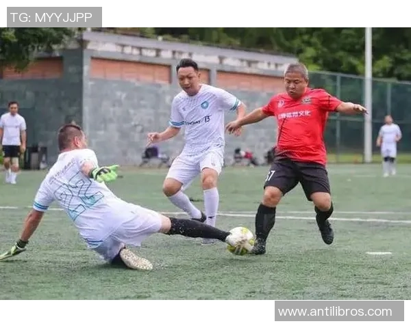 河源足球明星有哪些值得关注的球员及其精彩瞬间图片分享 河源足球明星有哪些值得关注的球员及其精彩瞬间图片分享