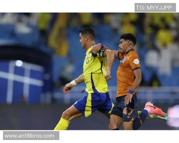 足球明星们的精彩瞬间与传奇故事汇聚成的足球盛宴 足球明星们的精彩瞬间与传奇故事汇聚成的足球盛宴