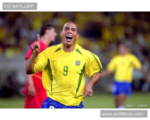 足球明星喜迎新生命温馨庆祝怀孕照片曝光引发网友热议 足球明星喜迎新生命温馨庆祝怀孕照片曝光引发网友热议